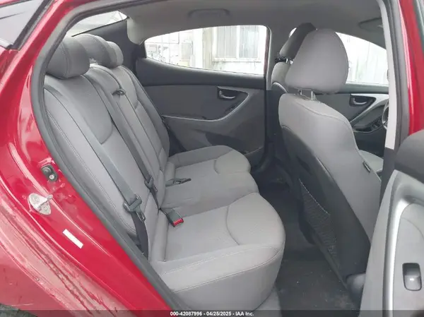 KMHDH4AE1GU584919 2016 HYUNDAI ELANTRA - Image 8