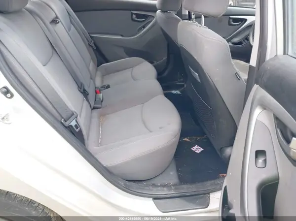 KMHDH4AE1GU588680 2016 HYUNDAI ELANTRA - Image 8