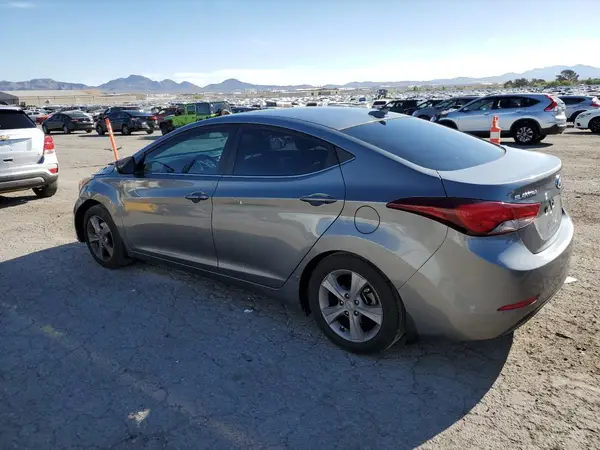 KMHDH4AE1GU592695 2016 HYUNDAI ELANTRA - Image 2