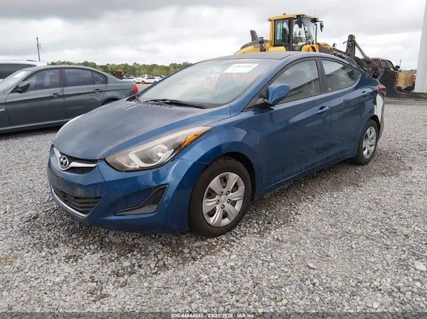 KMHDH4AE1GU598738 2016 HYUNDAI ELANTRA - Image 2