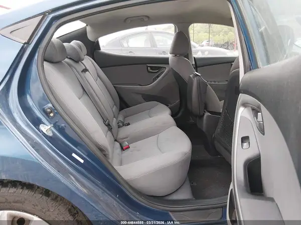 KMHDH4AE1GU598738 2016 HYUNDAI ELANTRA - Image 8
