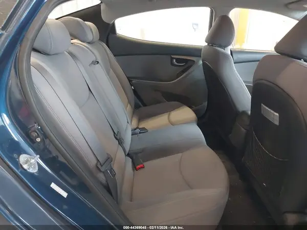 KMHDH4AE1GU602738 2016 HYUNDAI ELANTRA - Image 8
