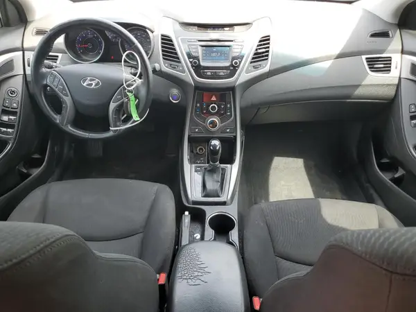 KMHDH4AE1GU602884 2016 HYUNDAI ELANTRA - Image 8