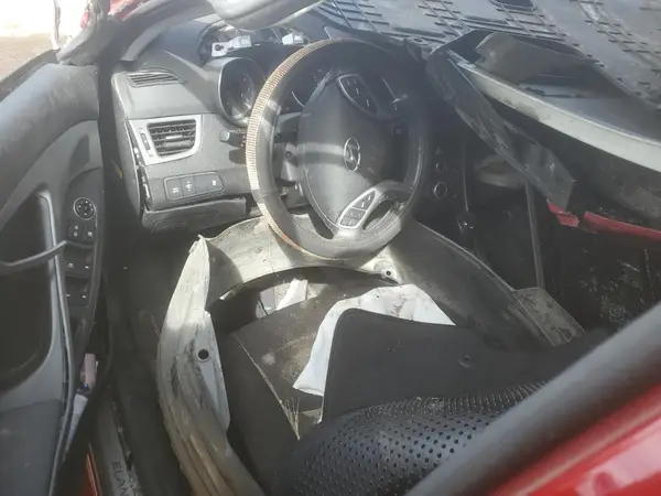 KMHDH4AE1GU603355 2016 HYUNDAI ELANTRA - Image 8