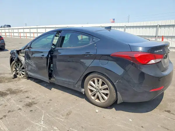 KMHDH4AE1GU604618 2016 HYUNDAI ELANTRA - Image 2