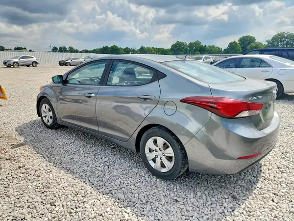 KMHDH4AE1GU624738 2016 HYUNDAI ELANTRA - Image 2