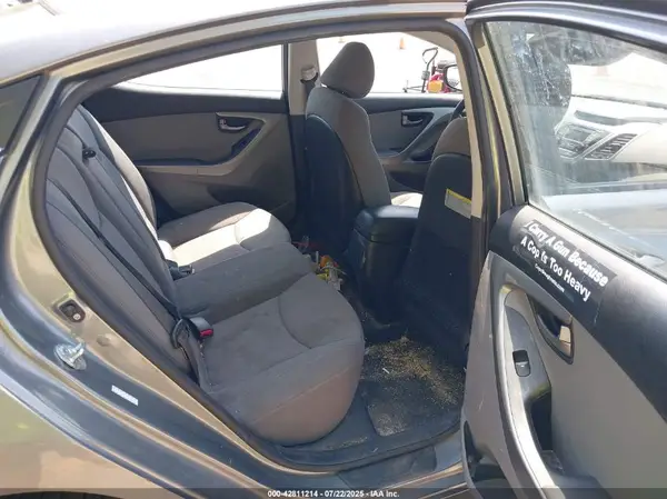 KMHDH4AE1GU634184 2016 HYUNDAI ELANTRA - Image 8