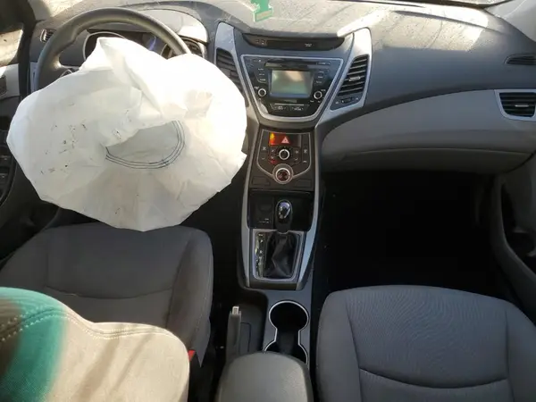 KMHDH4AE1GU637067 2016 HYUNDAI ELANTRA - Image 8
