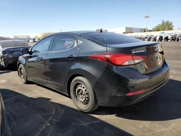KMHDH4AE1GU643807 2016 HYUNDAI ELANTRA - Image 2