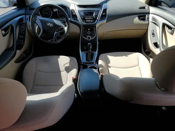 KMHDH4AE1GU643807 2016 HYUNDAI ELANTRA - Image 8