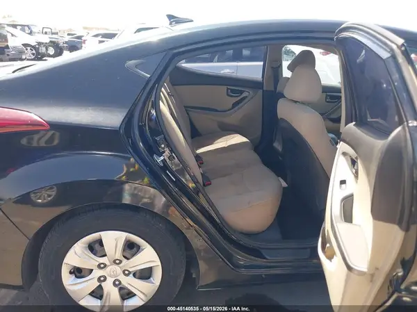 KMHDH4AE1GU646058 2016 HYUNDAI ELANTRA - Image 8