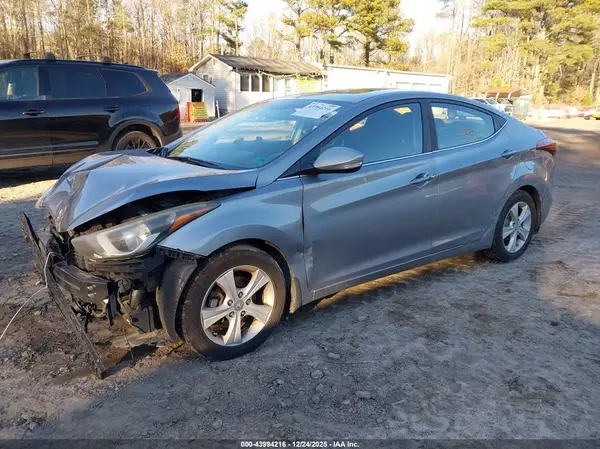 KMHDH4AE2GU504463 2016 HYUNDAI ELANTRA - Image 2