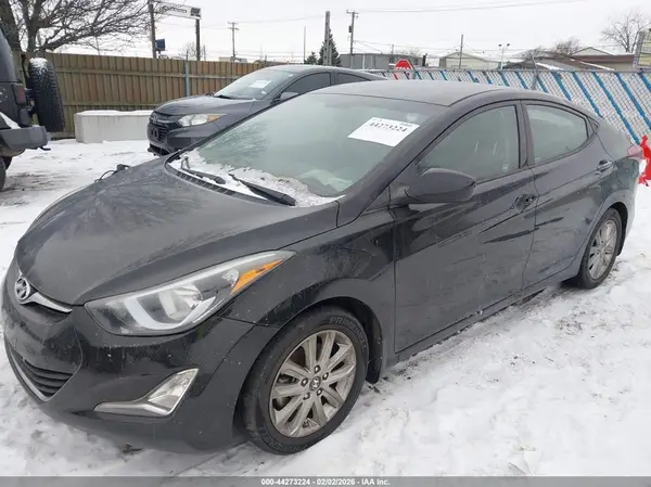 KMHDH4AE2GU518959 2016 HYUNDAI ELANTRA - Image 2