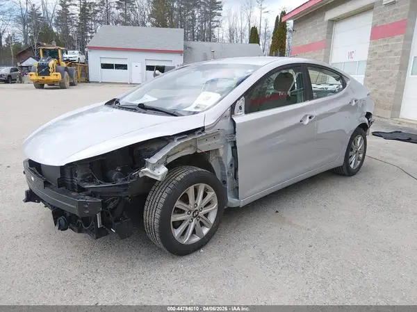 KMHDH4AE2GU519089 2016 HYUNDAI ELANTRA - Image 2