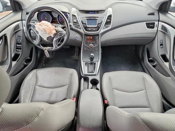 KMHDH4AE2GU523501 2016 HYUNDAI ELANTRA - Image 8
