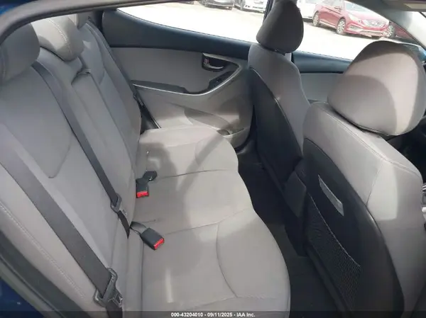 KMHDH4AE2GU525796 2016 HYUNDAI ELANTRA - Image 8