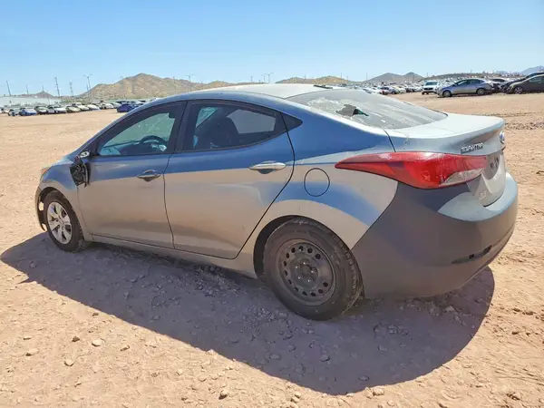 KMHDH4AE2GU528102 2016 HYUNDAI ELANTRA - Image 2