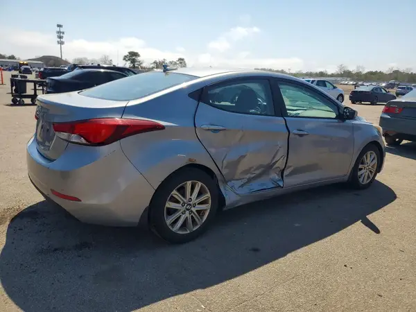 KMHDH4AE2GU528374 2016 HYUNDAI ELANTRA - Image 2