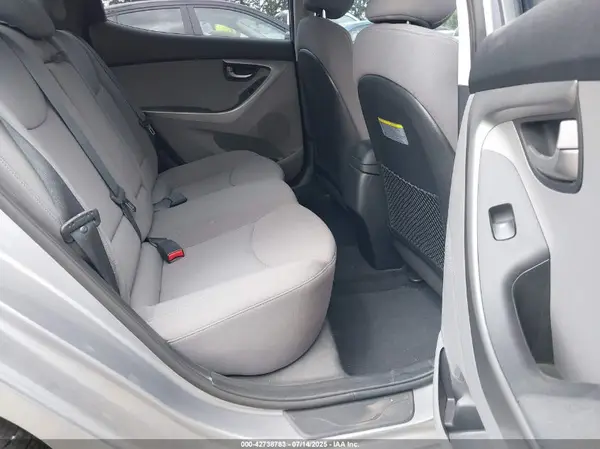 KMHDH4AE2GU533848 2016 HYUNDAI ELANTRA - Image 8