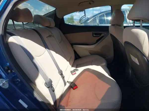 KMHDH4AE2GU542131 2016 HYUNDAI ELANTRA - Image 8