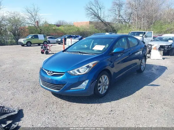 KMHDH4AE2GU544736 2016 HYUNDAI ELANTRA - Image 2