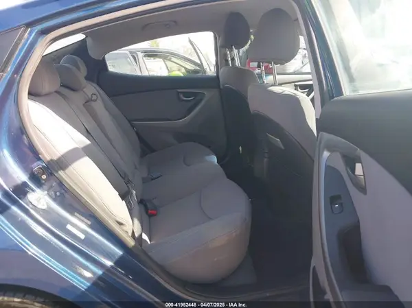 KMHDH4AE2GU544736 2016 HYUNDAI ELANTRA - Image 8