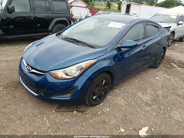 KMHDH4AE2GU547622 2016 HYUNDAI ELANTRA - Image 2