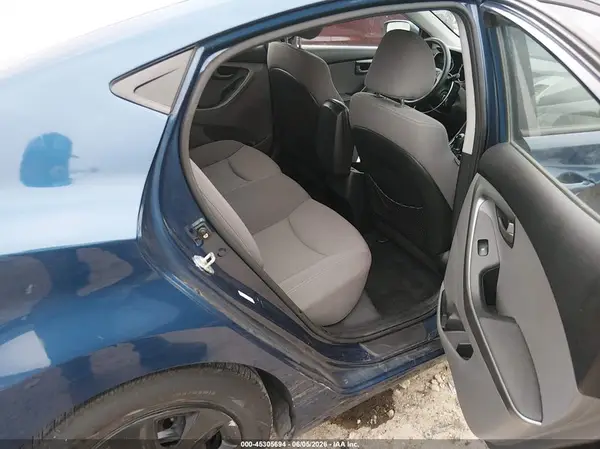 KMHDH4AE2GU547622 2016 HYUNDAI ELANTRA - Image 8