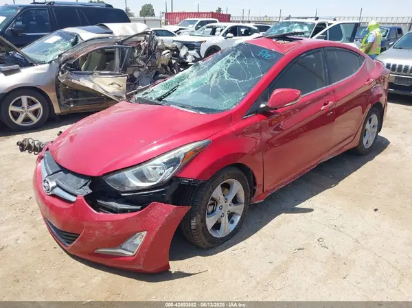 KMHDH4AE2GU548463 2016 HYUNDAI ELANTRA - Image 2