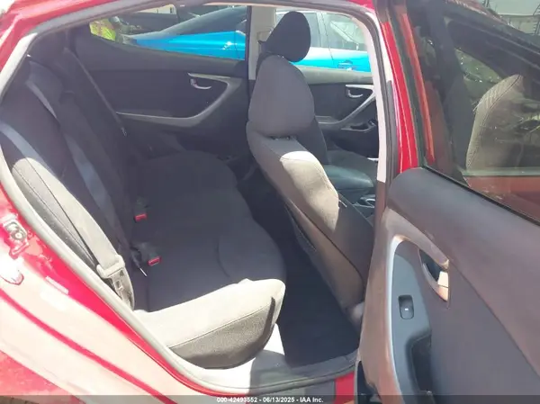 KMHDH4AE2GU548463 2016 HYUNDAI ELANTRA - Image 8