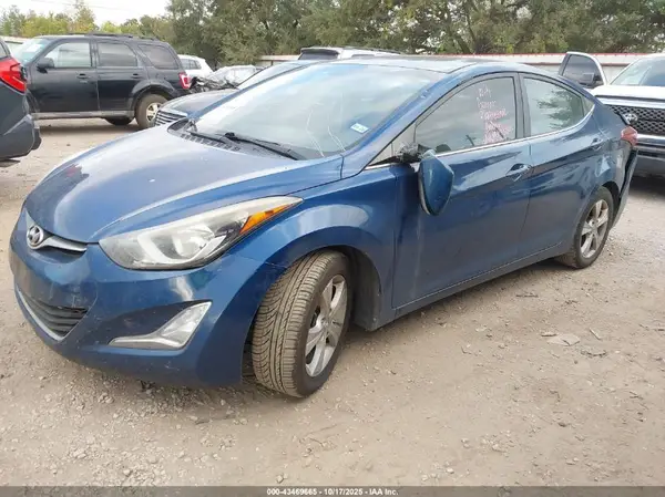 KMHDH4AE2GU554117 2016 HYUNDAI ELANTRA - Image 2