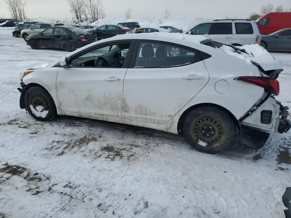 KMHDH4AE2GU556482 2016 HYUNDAI ELANTRA - Image 2