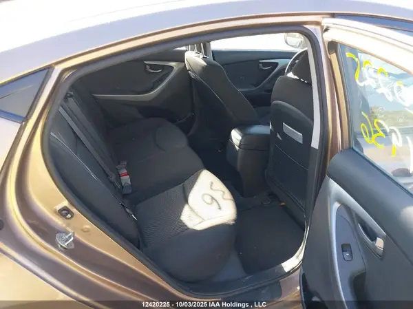 KMHDH4AE2GU571936 2016 HYUNDAI ELANTRA - Image 8