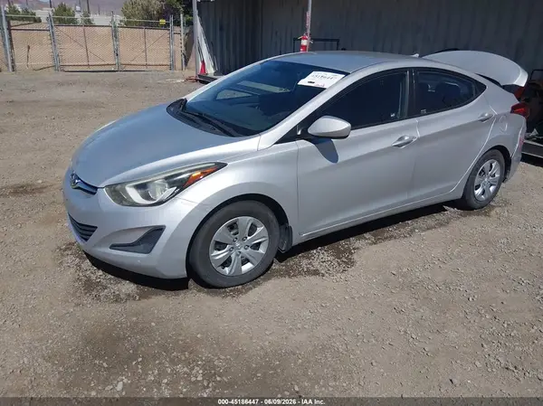 KMHDH4AE2GU575629 2016 HYUNDAI ELANTRA - Image 2