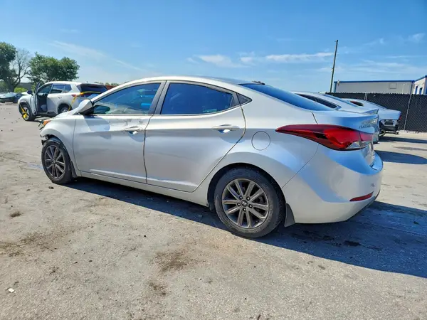 KMHDH4AE2GU588638 2016 HYUNDAI ELANTRA - Image 2