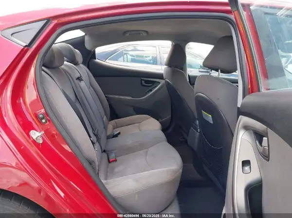 KMHDH4AE2GU589319 2016 HYUNDAI ELANTRA - Image 8