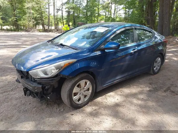 KMHDH4AE2GU600853 2016 HYUNDAI ELANTRA - Image 2