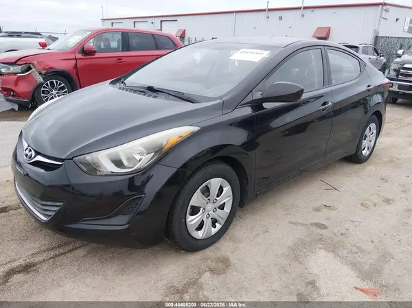 KMHDH4AE2GU607463 2016 HYUNDAI ELANTRA - Image 2
