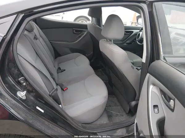 KMHDH4AE2GU607463 2016 HYUNDAI ELANTRA - Image 8
