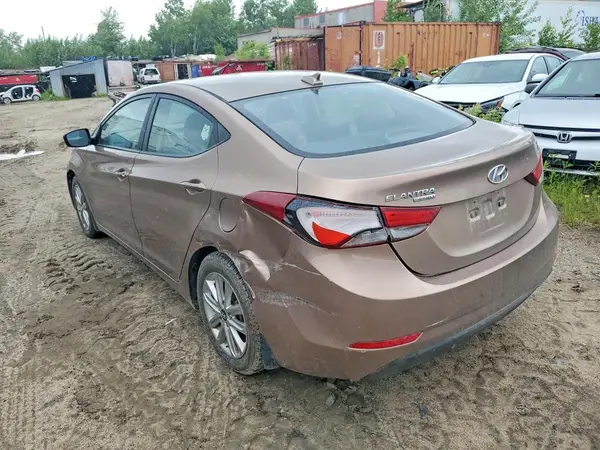 KMHDH4AE2GU617846 2016 HYUNDAI ELANTRA - Image 2