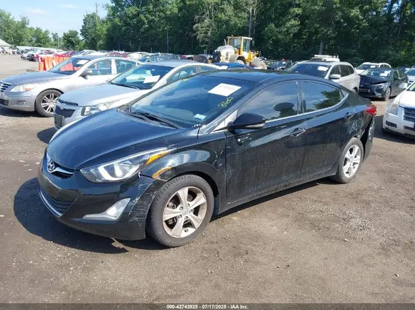 KMHDH4AE2GU618785 2016 HYUNDAI ELANTRA - Image 2