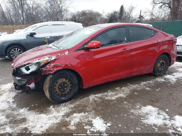 KMHDH4AE2GU624974 2016 HYUNDAI ELANTRA - Image 2