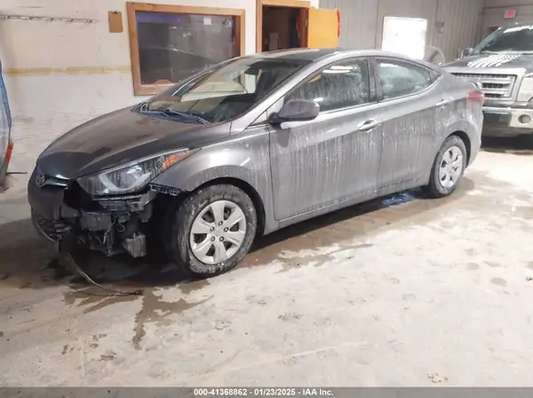 KMHDH4AE2GU632556 2016 HYUNDAI ELANTRA - Image 2