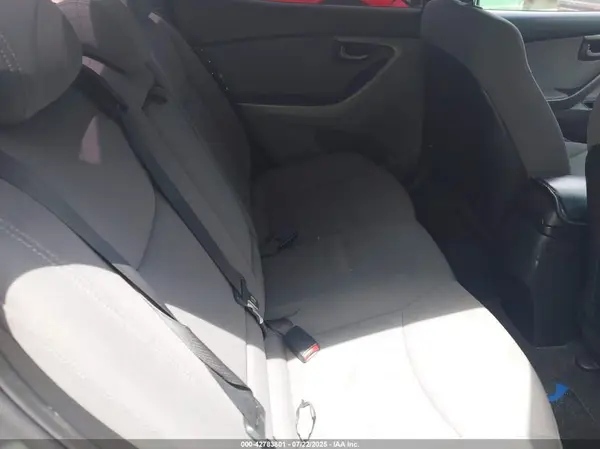 KMHDH4AE2GU633979 2016 HYUNDAI ELANTRA - Image 8