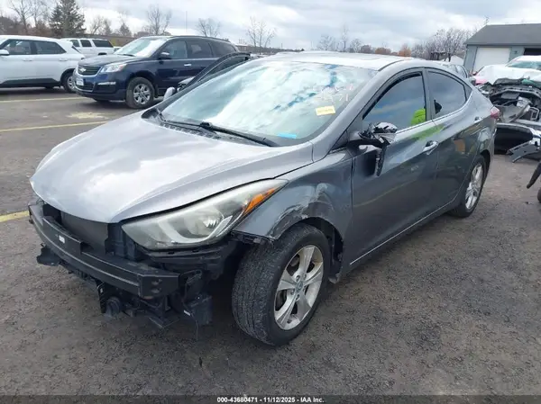 KMHDH4AE2GU636574 2016 HYUNDAI ELANTRA - Image 2