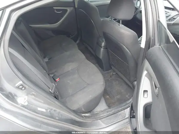 KMHDH4AE2GU636574 2016 HYUNDAI ELANTRA - Image 8