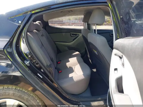 KMHDH4AE2GU641130 2016 HYUNDAI ELANTRA - Image 8