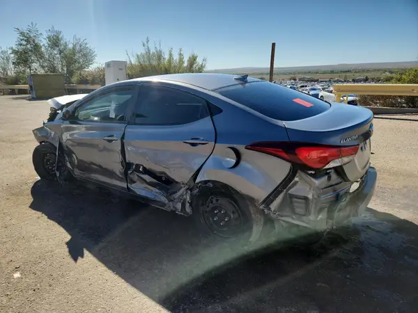 KMHDH4AE2GU643928 2016 HYUNDAI ELANTRA - Image 2