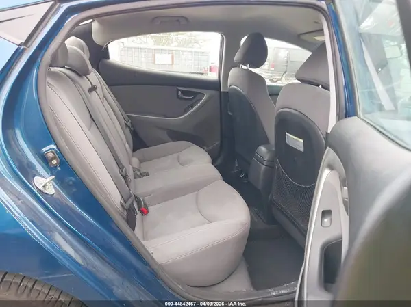 KMHDH4AE3GU476818 2016 HYUNDAI ELANTRA - Image 8