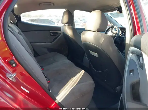 KMHDH4AE3GU477435 2016 HYUNDAI ELANTRA - Image 8